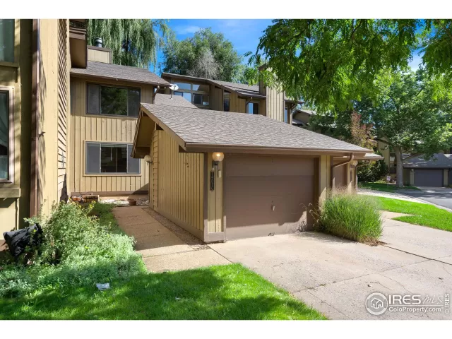 MLS: 1019477 Condo For Sale
