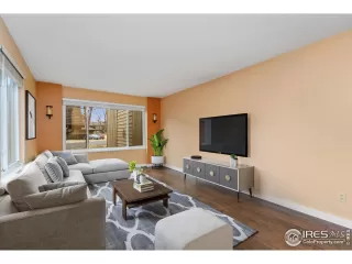 Photo #3: 1019477 Listing 