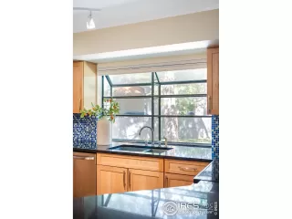 Photo #2: 1019528 Listing 