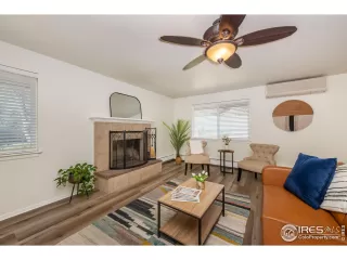 Photo #4: 1019542 Listing