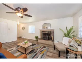 Photo #6: 1019542 Listing