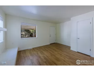 Photo #5: 1019556 Listing