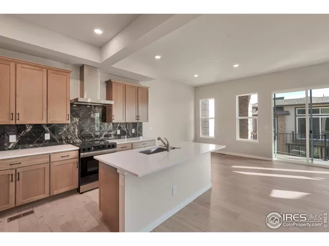 MLS: 1019635 Condo For Sale