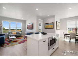 Photo #5: 1019738 Listing 