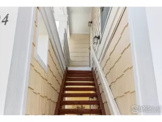 Photo #2: 1019918 Listing