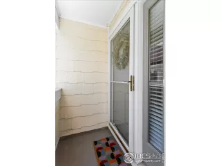 Photo #3: 1019918 Listing