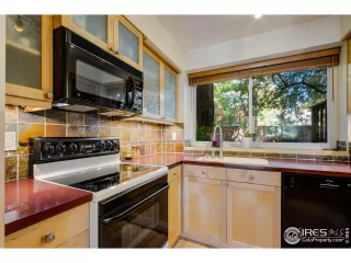 Photo #4: 1019960 Listing