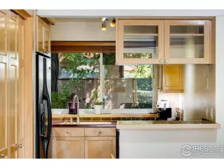 Photo #6: 1019960 Listing