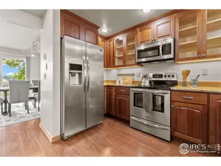 Photo #4: 1019982 Listing