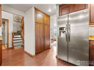 Photo #5: 1019982 Listing