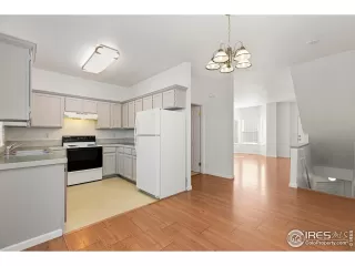 Photo #6: 1020049 Listing 