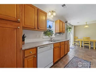 Photo #4: 1020085 Listing