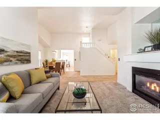 Photo #3: 1020172 Listing