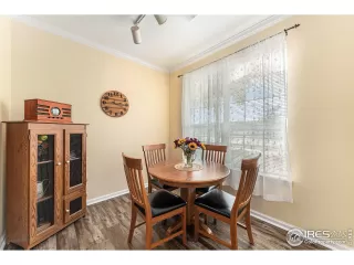 Photo #4: 1020197 Listing