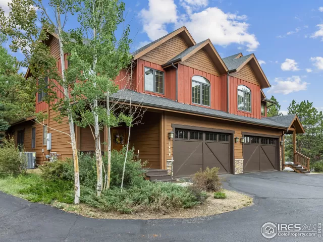 MLS: 1020235 Condo For Sale