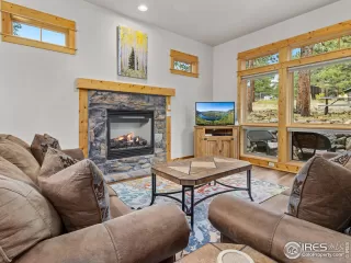 Photo #2: 1020235 Listing