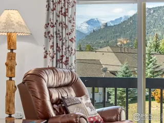 Photo #3: 1020244 Listing