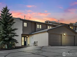 Photo #6: 1020244 Listing