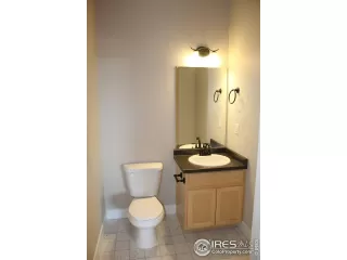 Photo #4: 1020264 Listing