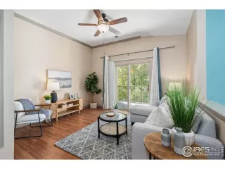 Photo #5: 1020275 Listing