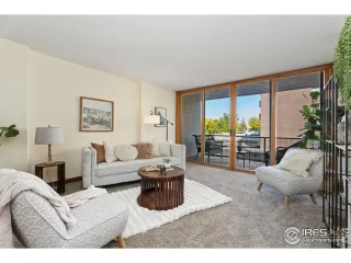 Photo #5: 1020290 Listing