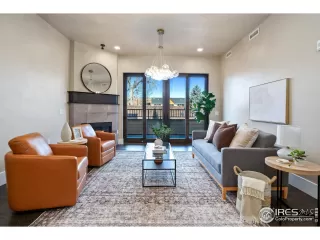 Photo #2: 1020367 Listing