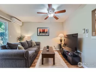 Photo #6: 1020404 Listing