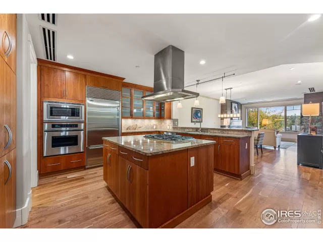 MLS: 1020407 Condo For Sale