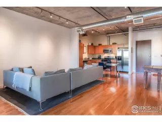 Photo #1: 1020417 Listing