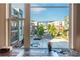 Photo #3: 1020417 Listing