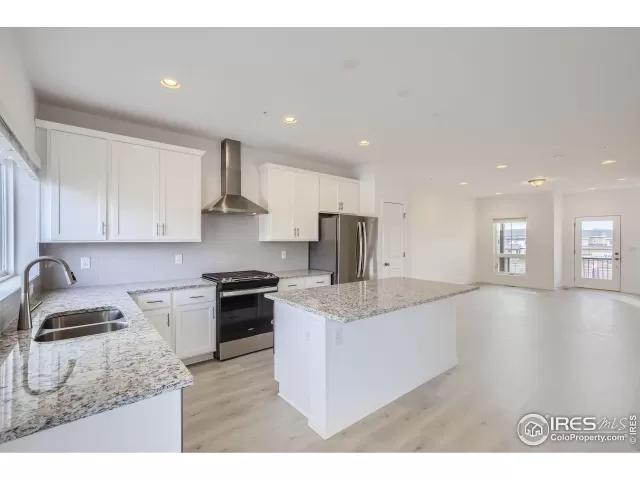 MLS: 1020479 Condo For Sale