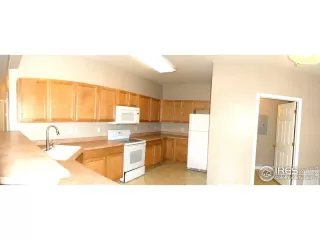 Photo #6: 1020516 Listing