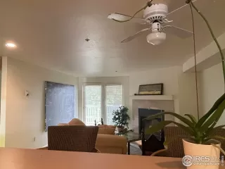 Photo #4: 1020559 Listing