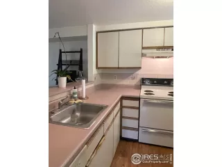 Photo #5: 1020559 Listing