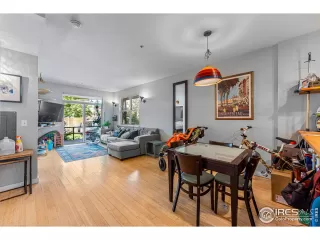 Photo #4: 1020571 Listing 