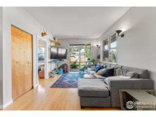 Photo #5: 1020571 Listing 