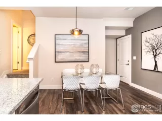 Photo #6: 1020615 Listing