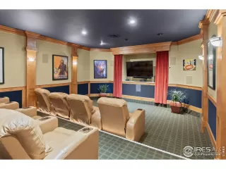 Photo #5: 1020667 Listing