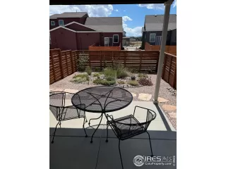 Photo #4: 1020675 Listing