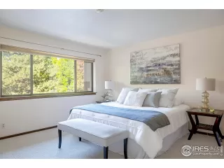 Photo #3: 1020711 Listing