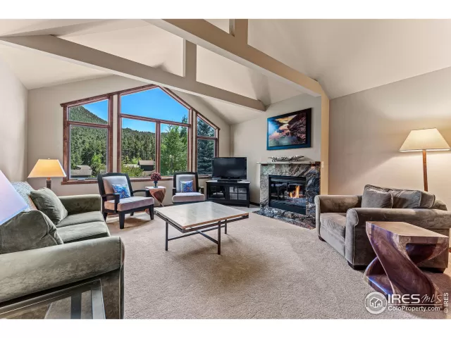 MLS: 1020756 Condo For Sale