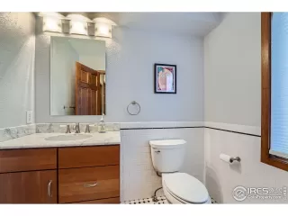 Photo #5: 1020865 Listing