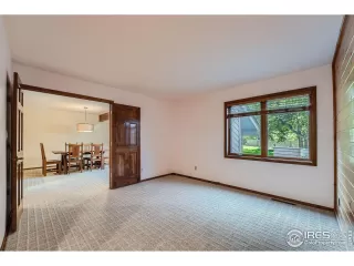 Photo #6: 1020865 Listing