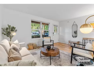 Photo #4: 1020876 Listing