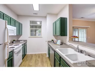 Photo #2: 1020949 Listing