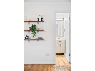 Photo #5: 1020971 Listing 