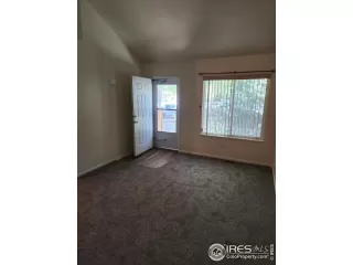 Photo #3: 1020997 Listing