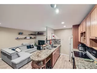 Photo #6: 1021051 Listing 