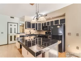 Photo #2: 1021148 Listing