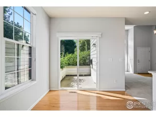 Photo #6: 1021172 Listing